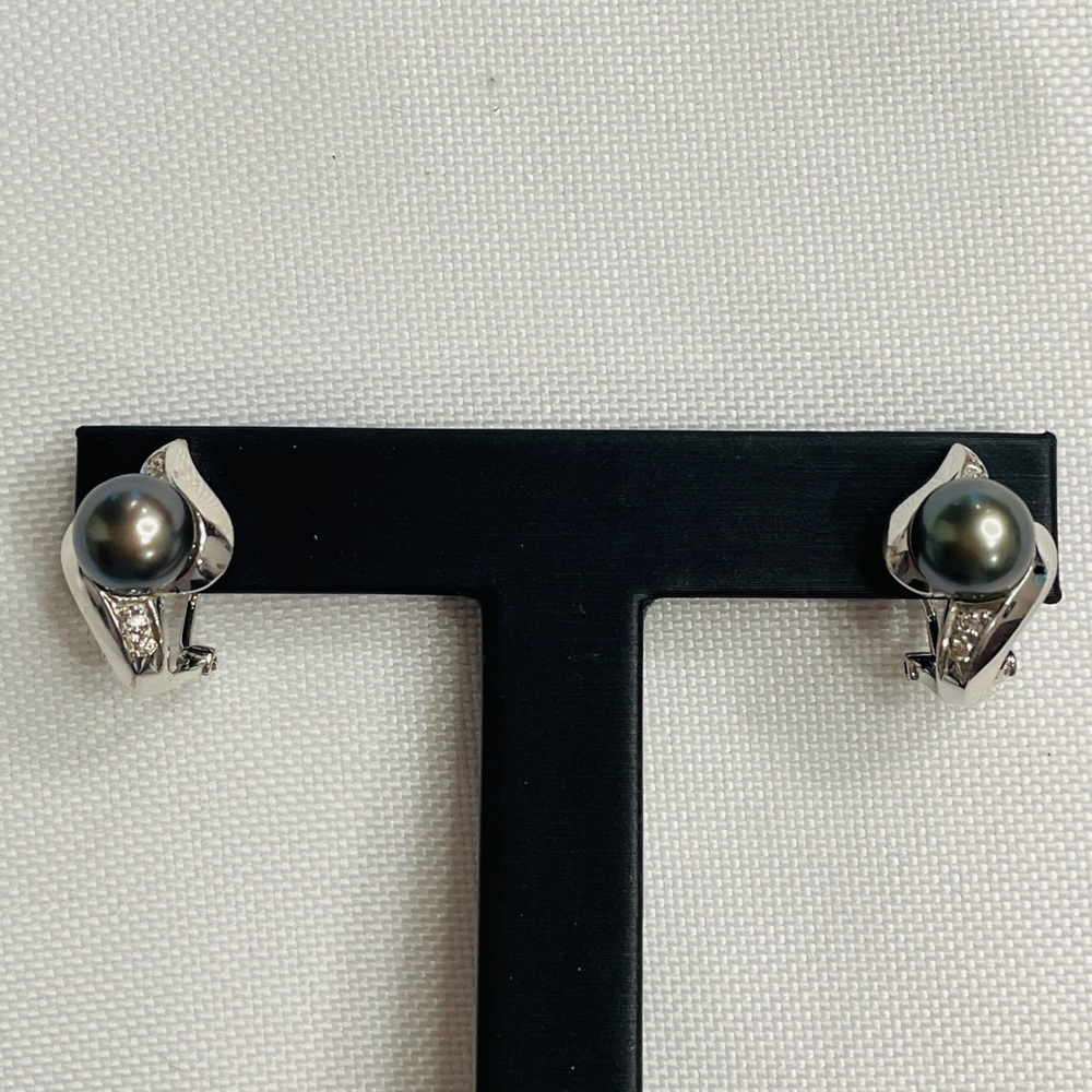 14K White Gold Cultured Black Pearl Earrings With Diamonds